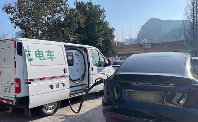 澄城汽车搭电